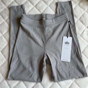 NWT Alo Leggings